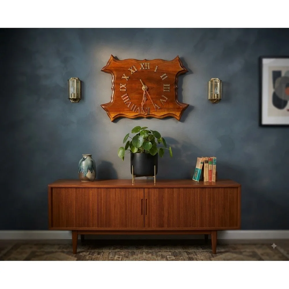 Vintage Wood Wall Clock Scalloped Edge Brass Roman Numerals Quartz Movement